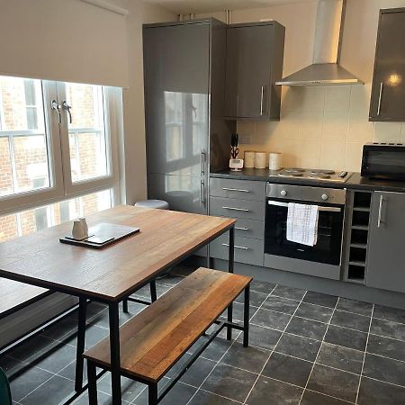 Cosy Two Bedroom Apartment Bishop Auckland Esterno foto